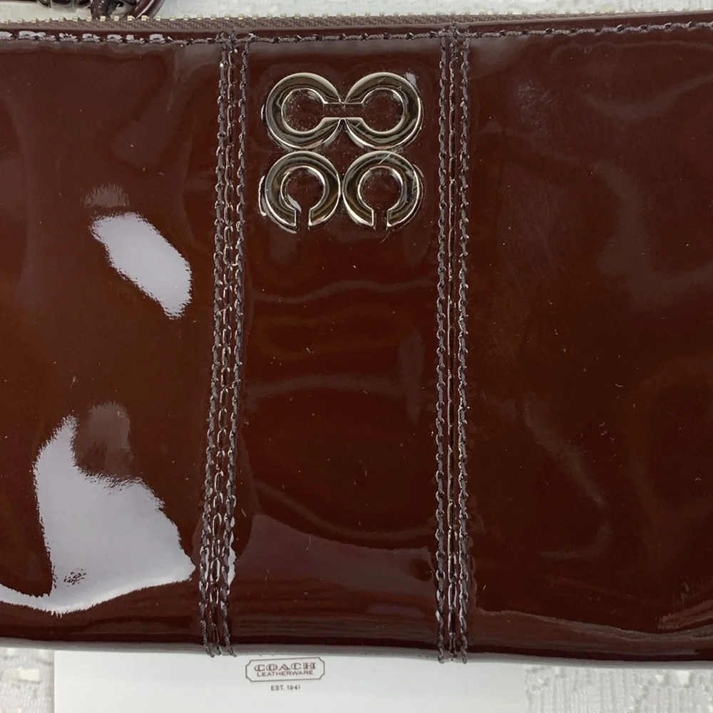 Coach Opt art brown patent leather wallet wristlet Shiny Pockets New
